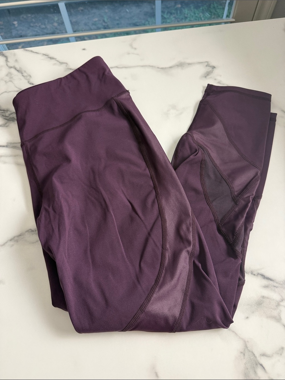 Sweaty Betty size medium the power leggings
